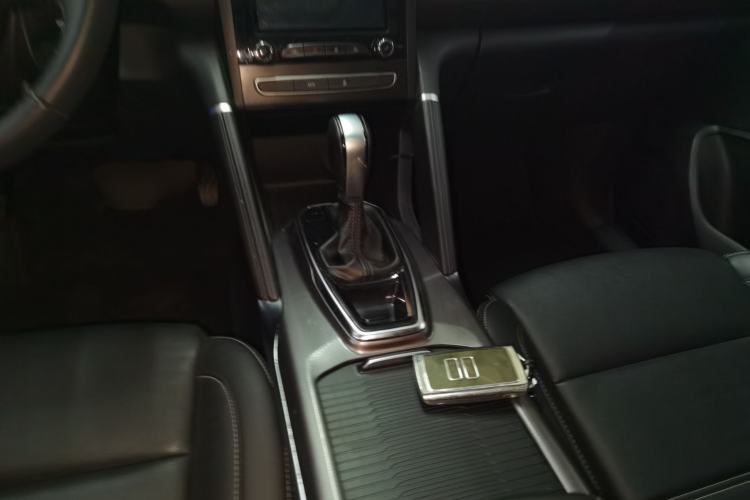 Used Renault Koleos 2017 2.0L Two-Wheel-Drive Leading Edition