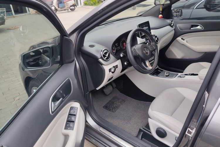 Used Mercedes-Benz B-Class 2015 B 200 Sport Edition
