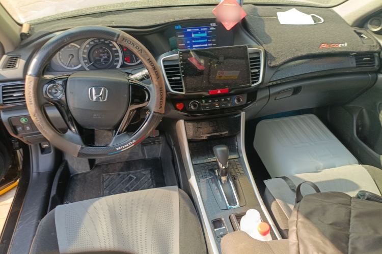 Used Honda Accord 2016 2.0L Comfort Edition
