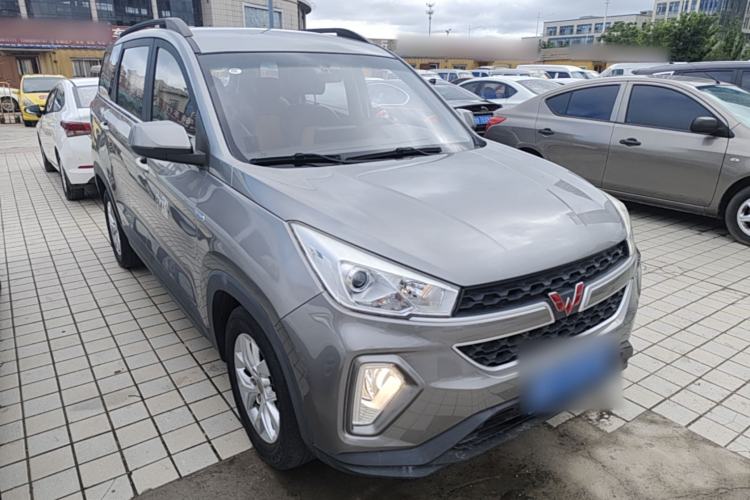 Used Wuling Hongguang S3 2018 1.5T Manual Comfort Model China V Standard
