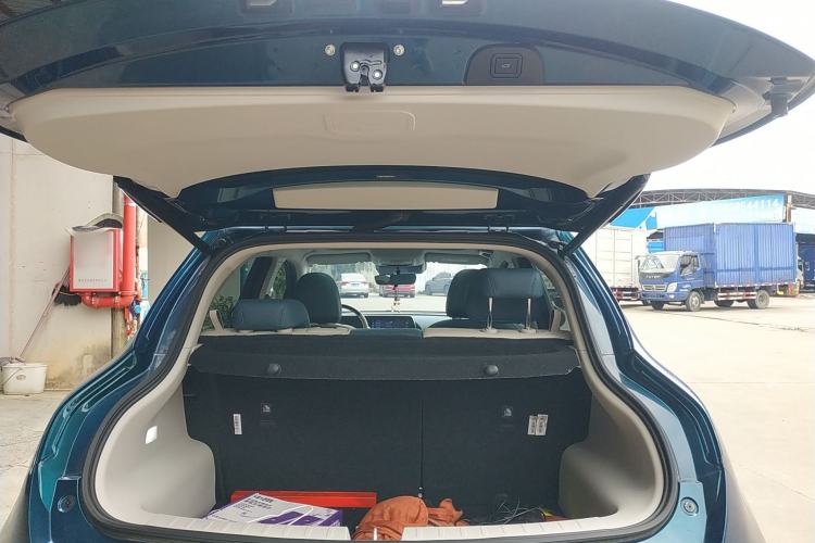 Used ORA Good Cat 2023 401 km Standard Range Premium Version Lithium Iron Phosphate Trunk