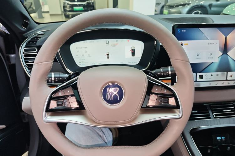 Used BYD Han 2025 DM-i Intelligent Driving Edition 125KM LiDAR Flagship Model
