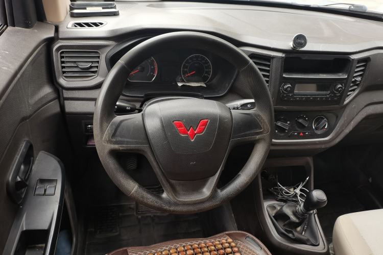 Used Wuling Hongguang V 2022 1.5L Jingqu Edition Electric-Assist LAR
