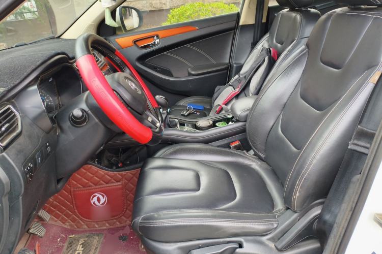 Used Dongfeng Fengon 580 2017 1.5T Manual Luxury Model Left Front Seat