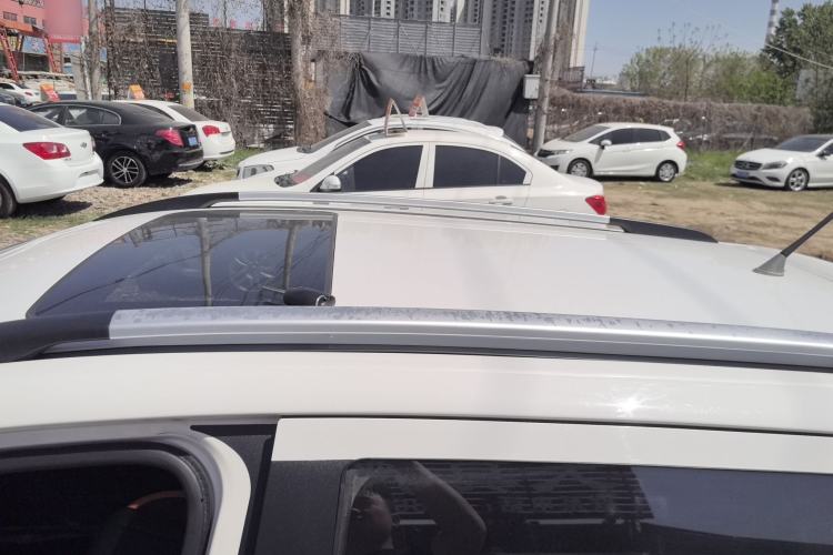 Used Baojun 310 2016 1.2L Manual Luxury Model Roof