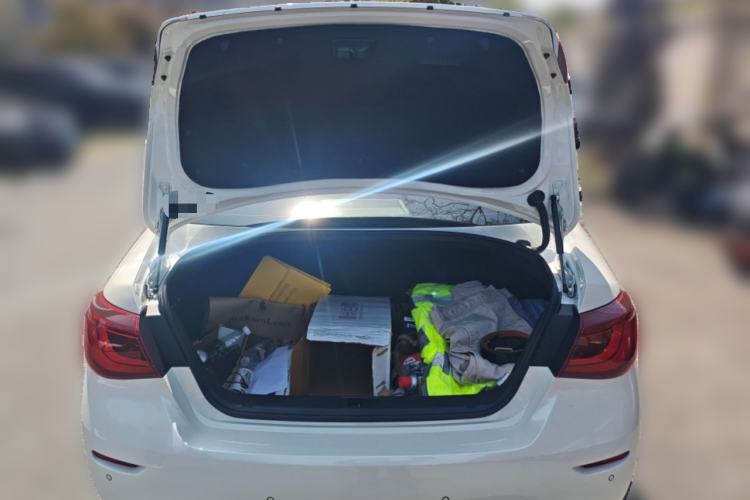 Used Infiniti Q70 2017 Q70L 3.5L Hybrid Luxury Edition Trunk