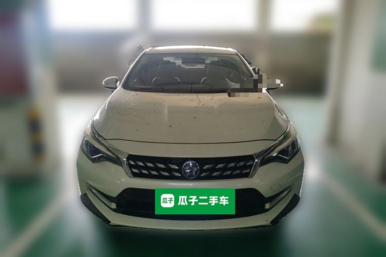 Used Venucia D60 2019 100 000 Glory 1.6L XL Manual Chenku Edition China VI Front