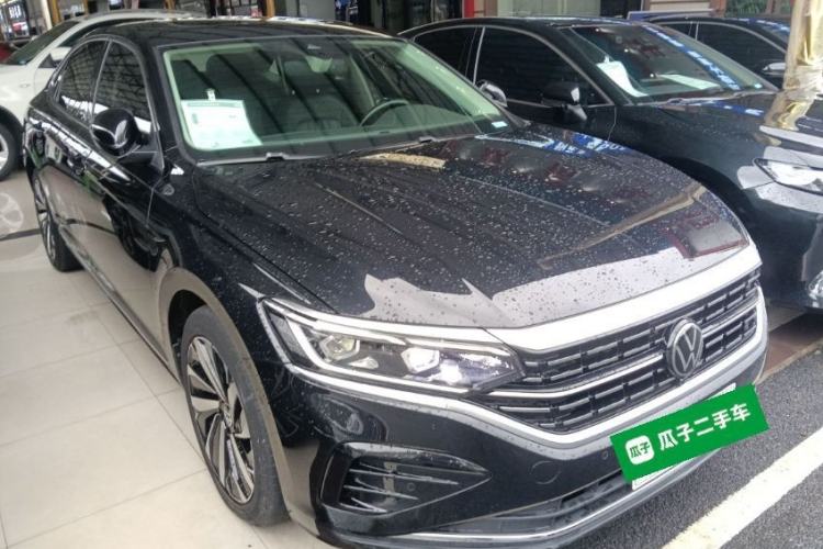 Used Volkswagen Passat 2023 330TSI Luxury Edition
