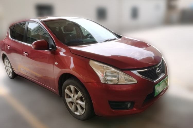Used Nissan Tiida 2013 1.6L CVT Cool Cafe Edition
