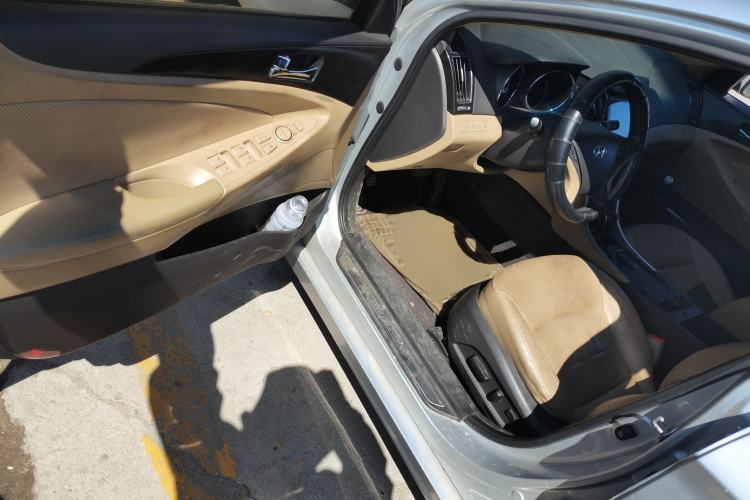 Used Hyundai Sonata 2011 2.0L Automatic Supreme Edition
