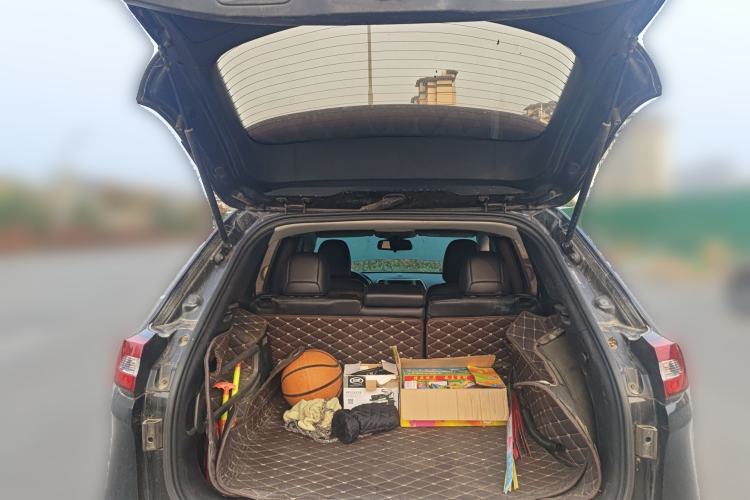 Used Jeep Cherokee 2016 2.4L Leading Smart Version Trunk