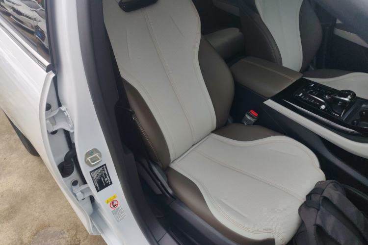 Used BYD Qin PLUS 2024 HONOR Edition DM-i 55KM Leading Model Right Front Seat