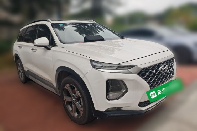 Used Hyundai Santa Fe 2019 380 TGDi GLS Automatic 2WD Luxury Version China VI Standard Front Right 45 Deg