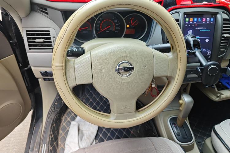 Used Nissan Sylphy 2012 Classic 1.6XE Automatic Comfort Edition Steering Wheel