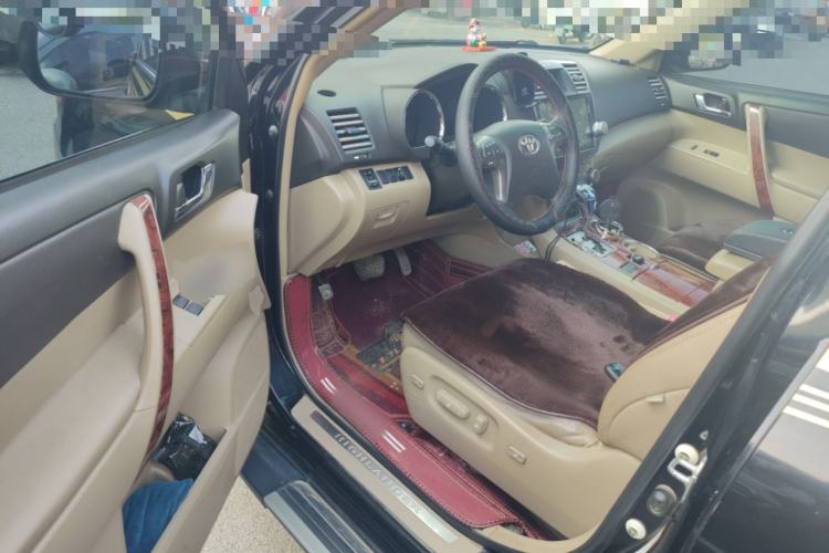 Used Toyota Highlander 2009 2.7L Two-Wheel Drive 7-Seater Luxury Edition
