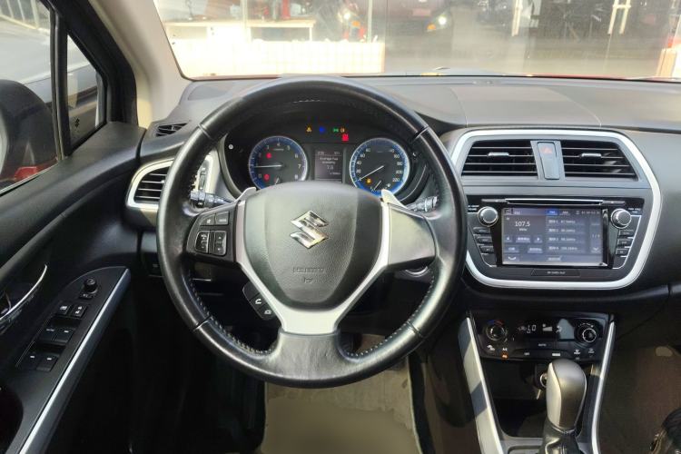 Used Suzuki S-Cross 2014 1.6L CVT Two-Wheel Drive Elite Version Steering Wheel