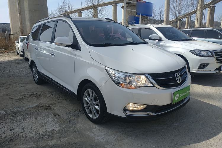 Used Baojun 730 2016 1.5L Manual Comfort Version 7 Seats China V Emission Standard Front Right 45 Deg