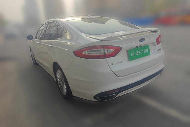 Used Ford Mondeo 2013 2.0L GTDi 200 Luxury Model Rear Left 45 Deg