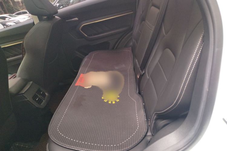 Used Haval H6 2019 1.5 GDIT Automatic Luxury Smart Connect Version China VI Standard Interior 4