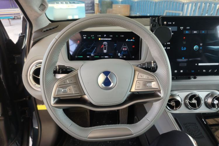 Used Denza N8 2023 Four-Wheel Drive Ultra-Hybrid Flagship Six-Seater Version