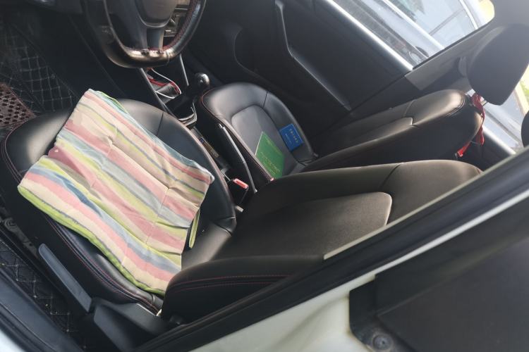 Used Volkswagen Jetta 2017 1.4L Manual Fashion Edition
