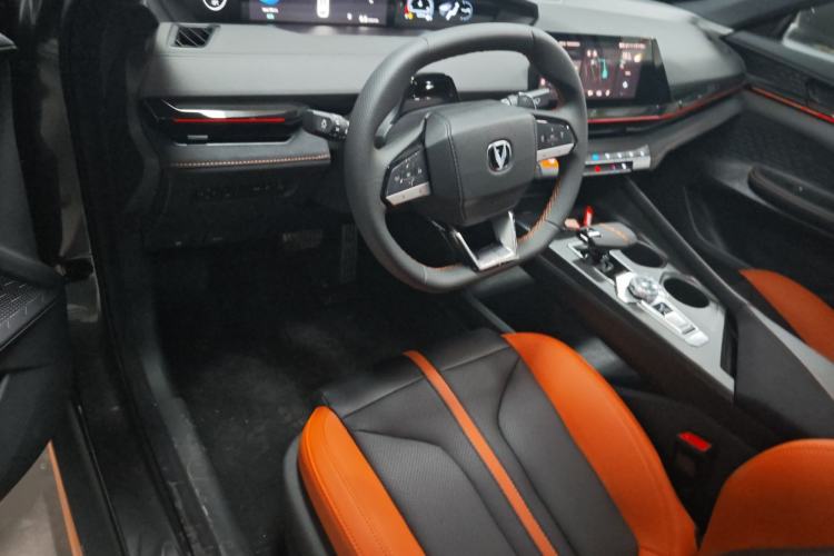 Used Changan UNI-V 2024 1.5T Prestige Sport Edition