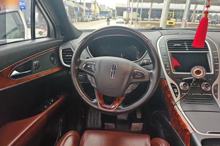 Used Lincoln MKX 2015 2.7T Four-Wheel Drive Prestige Edition Steering Wheel