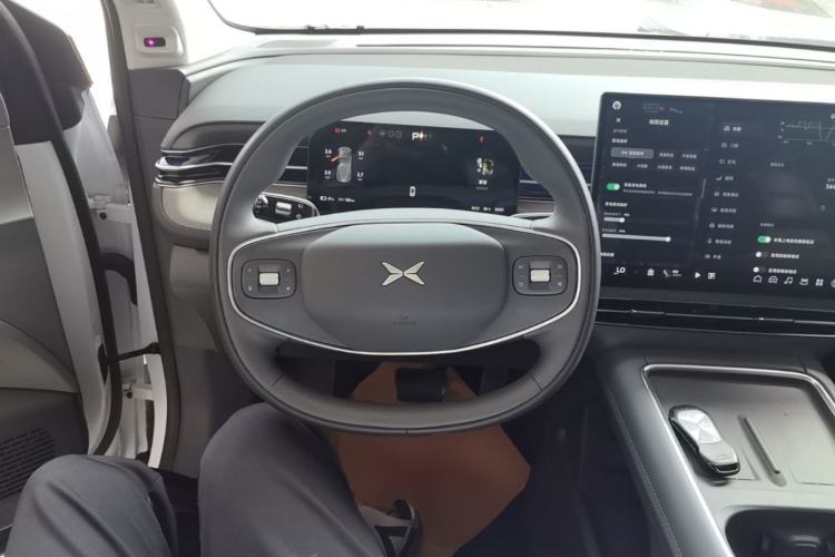 Used XPeng G6 2025 625 Long-Range Max Flagship Edition
