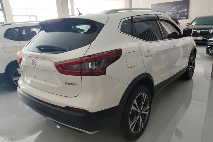 Used Nissan Qashqai 2021 2.0L CVT Luxury Edition Rear Right 45 Deg