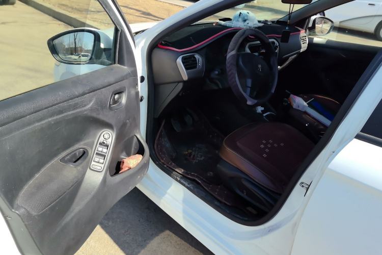 Used Peugeot 301 2016 1.6L Manual Comfort Edition
