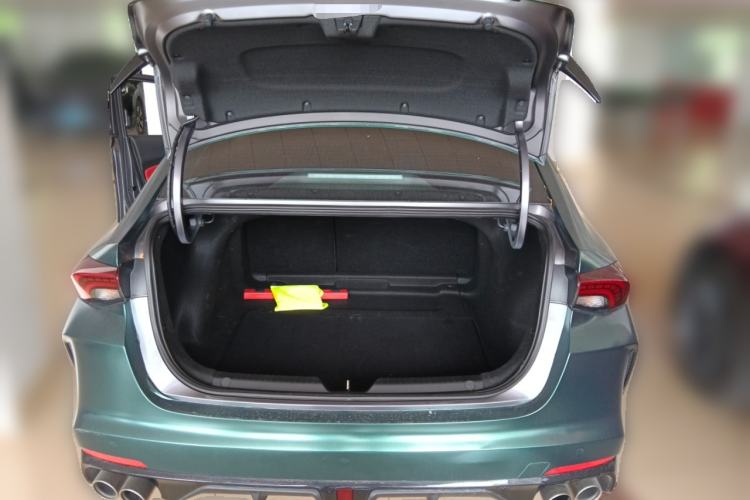 Used GAC Trumpchi EMPOW 2021 270T DCT J16 Version Trunk