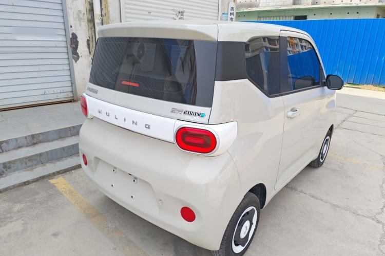 Used Wuling Hongguang MINIEV 2024 3rd Generation 215km Youth Edition Rear Right 45 Deg