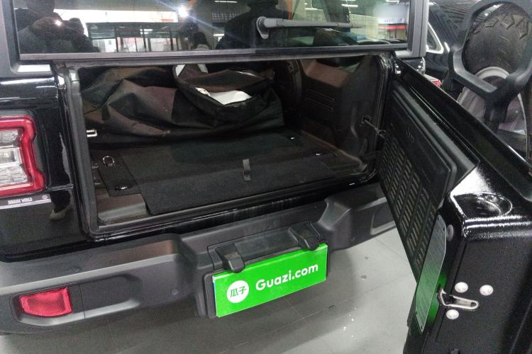 Used Jeep Wrangler 2024 2.0T Sahara Four-Door Edition