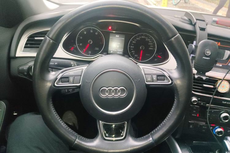 Used Audi A4L 2013 35 TFSI Automatic Standard Model

