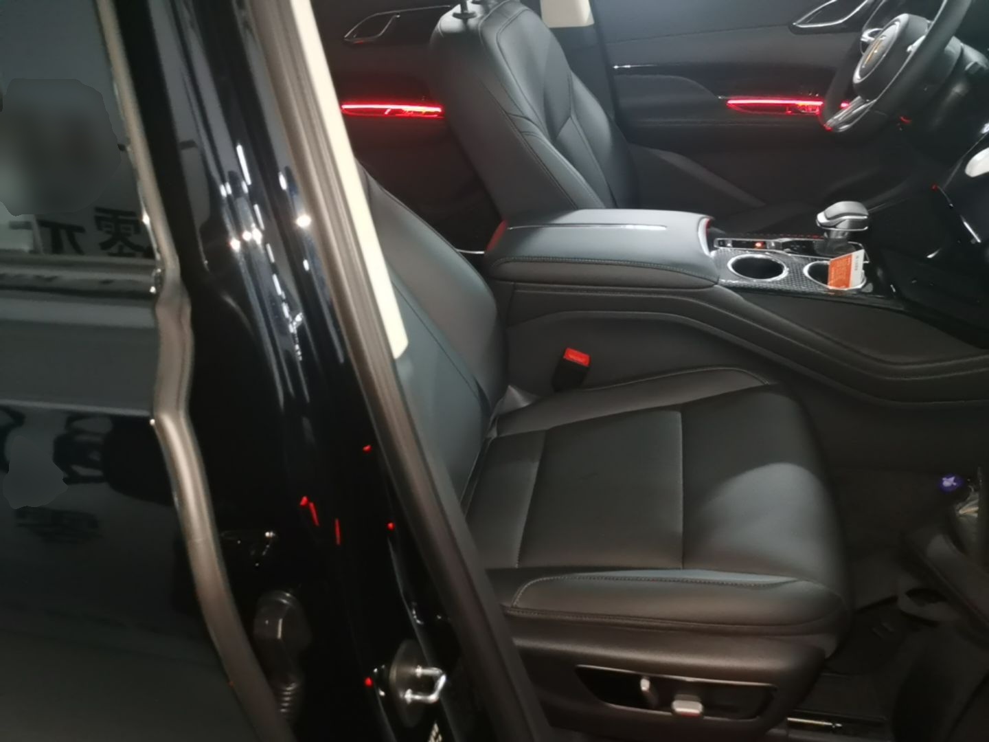 Hongqi HS3 PHEV 2025 Model 117km Jingwei Edition — снимка 19