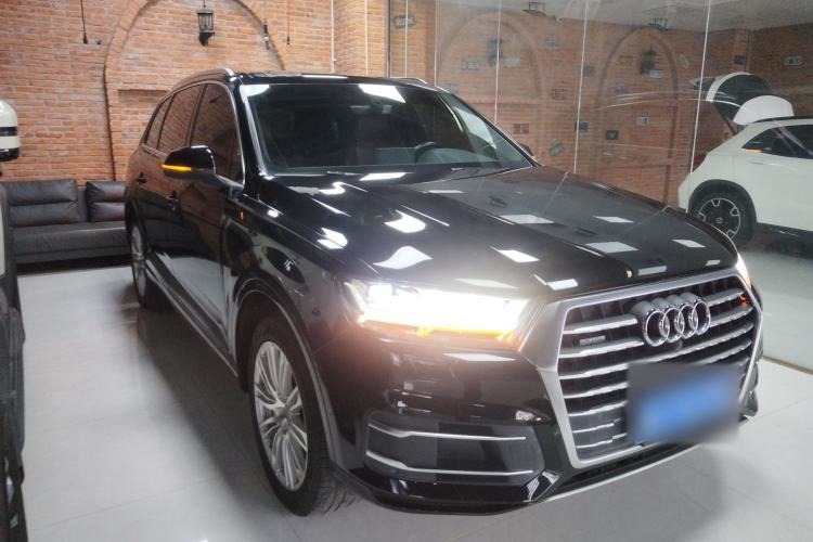 Used Audi Q7 2016 3.0 TFSI 7 seats parallel import
