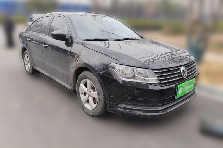 Used Volkswagen Lavida 2015 1.6L Manual Fashion Edition
