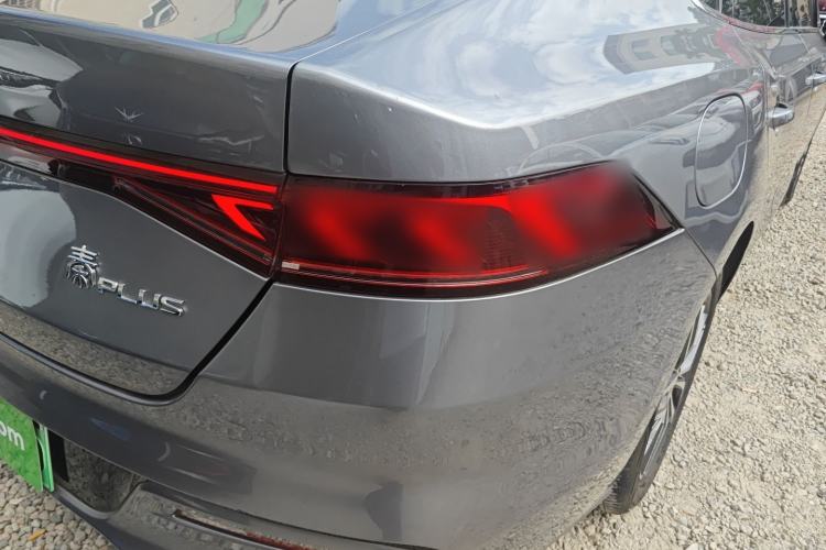 Used BYD Qin PLUS 2021 DM-i 55KM Flagship Model Right Rear Taillight