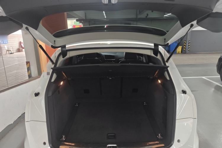Used Audi Q5 2015 40 TFSI Technology Edition Trunk