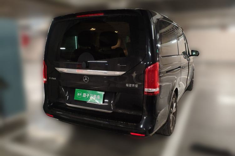 Used Mercedes-Benz V-Class 2022 V 260 Avantgarde Edition Rear Right 45 Deg