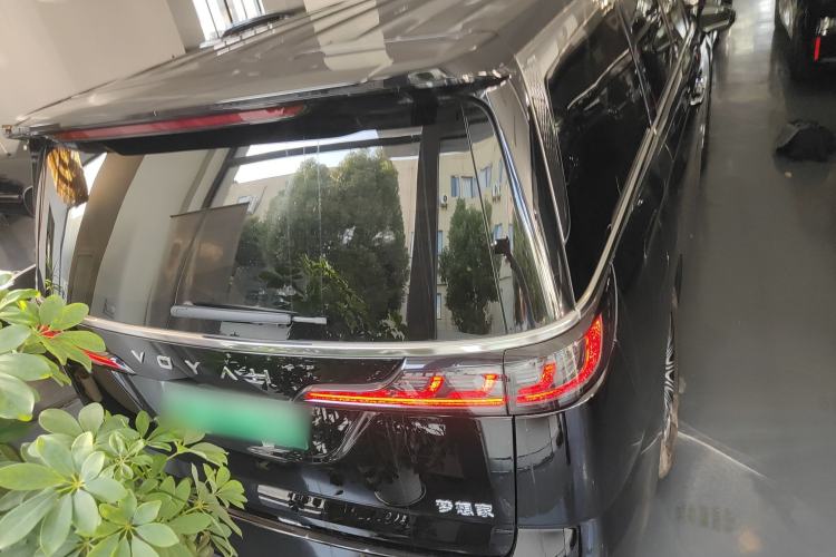 Used VOYAH Dream 2025 PHEV Four-Wheel Drive Excellence Kunpeng Edition