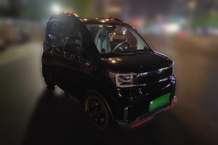 Used Wuling Hongguang MINIEV 2022 GAMEBOY 300km Enthusiast Model with Lithium Iron Phosphate Front Right 45 Deg