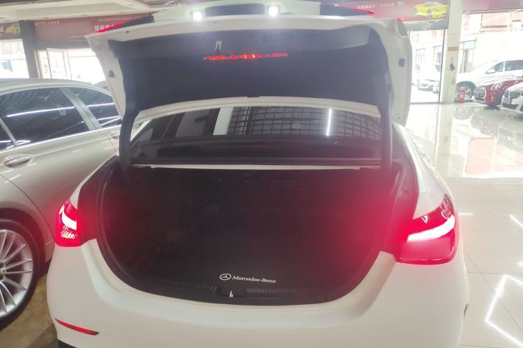 Used Mercedes-Benz C-Class 2025 Facelift C 260 L Sport Edition
