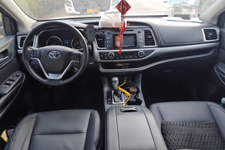 Used Toyota Highlander 2017 2.0T Four-Wheel Drive Luxury Edition 7 Seats