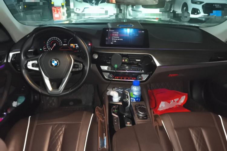 Used BMW 5 Series New Energy 2019 530Le Pioneer Edition Center Console