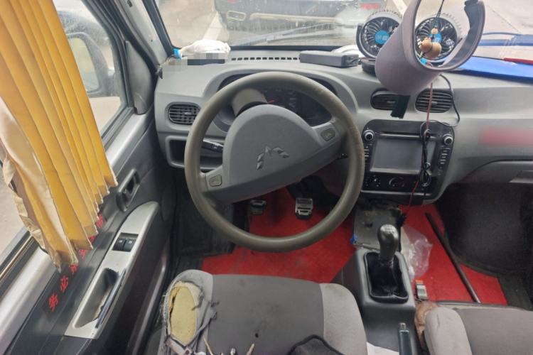 Used Wuling Zhiguang 2010 1.0L New Edition Practical Version with Extended Body L2Y Steering Wheel