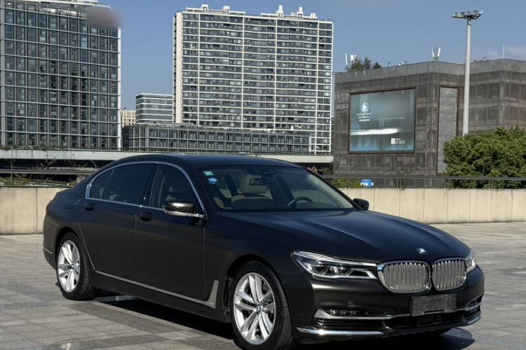 Used BMW 7 Series 2018 730Li Luxury Model Excellence Package

