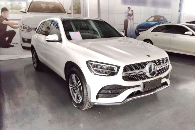 Used Mercedes-Benz GLC 2020 GLC 260 L 4MATIC Luxury Model Front Right 45 Deg