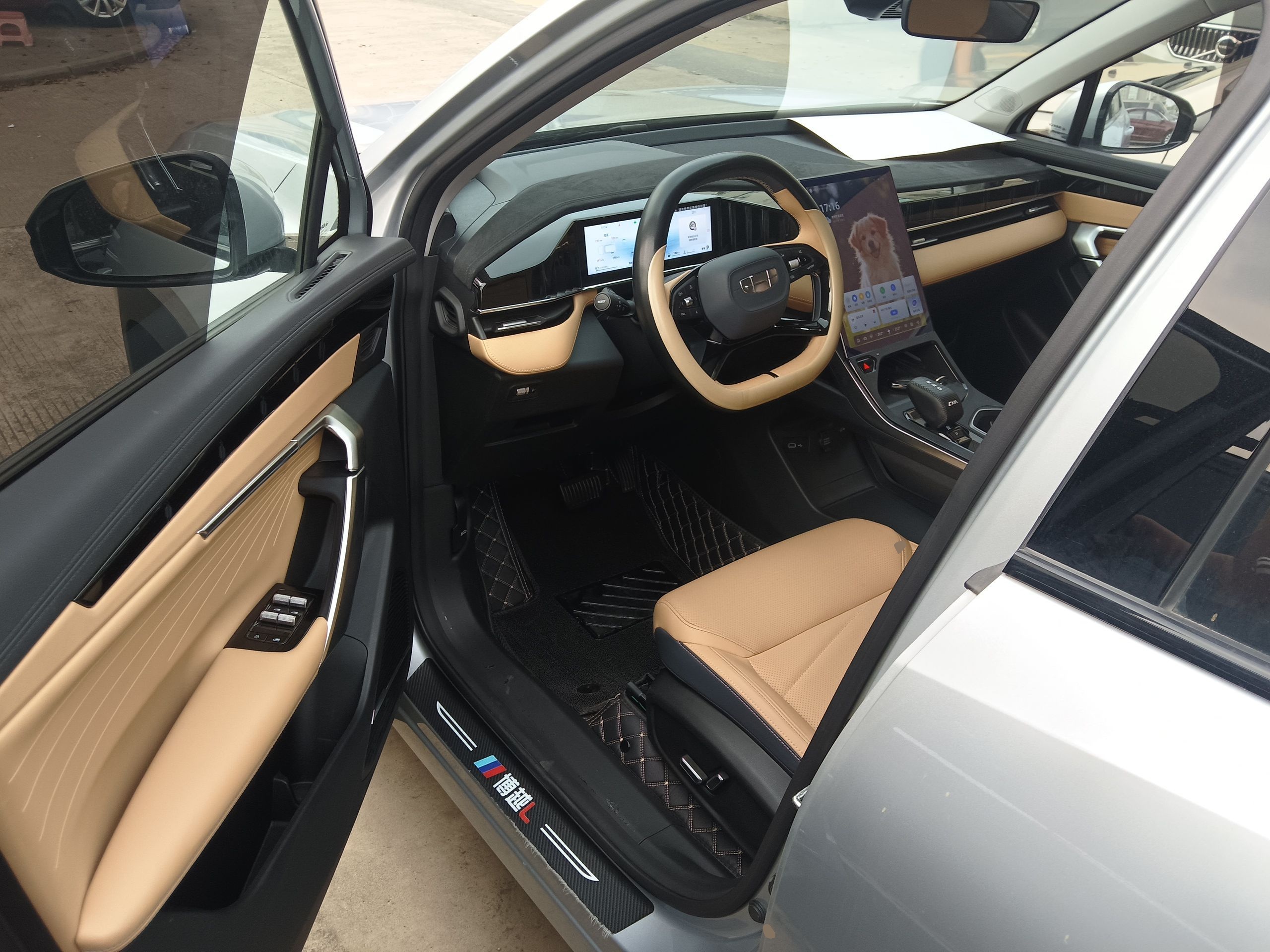 Geely Auto FX11 2023 1.5TD DCT Prestige Edition — снимка 18