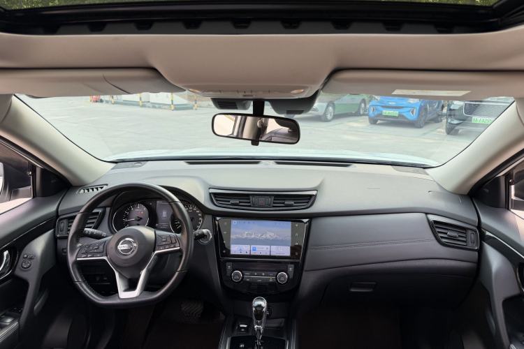 Used Nissan X-Trail 2022 2.0L Two-Wheel Drive Smart Connect & Comfort Edition